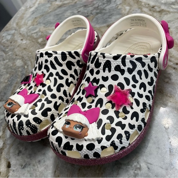 L.O.L. Surprise!™ x Crocs Classic Diva Clog Junior 5 - Picture 3 of 11